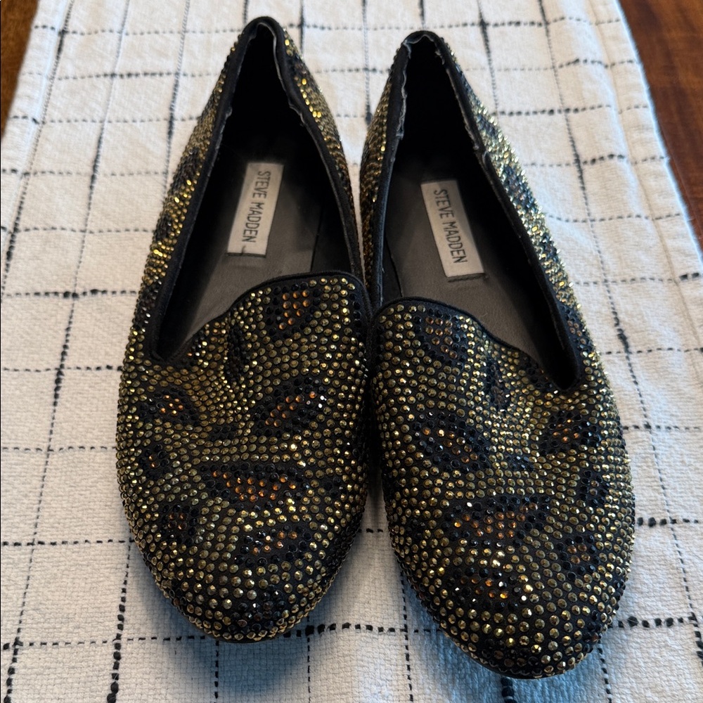 Steve Madden leather and leopard rhinestone loafers